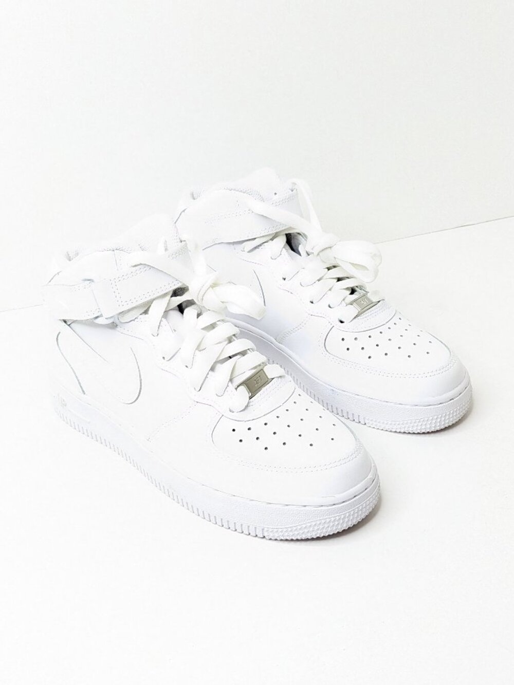 Nike Boys Air Force 1 High Top Sneakers White Big Kids 4
